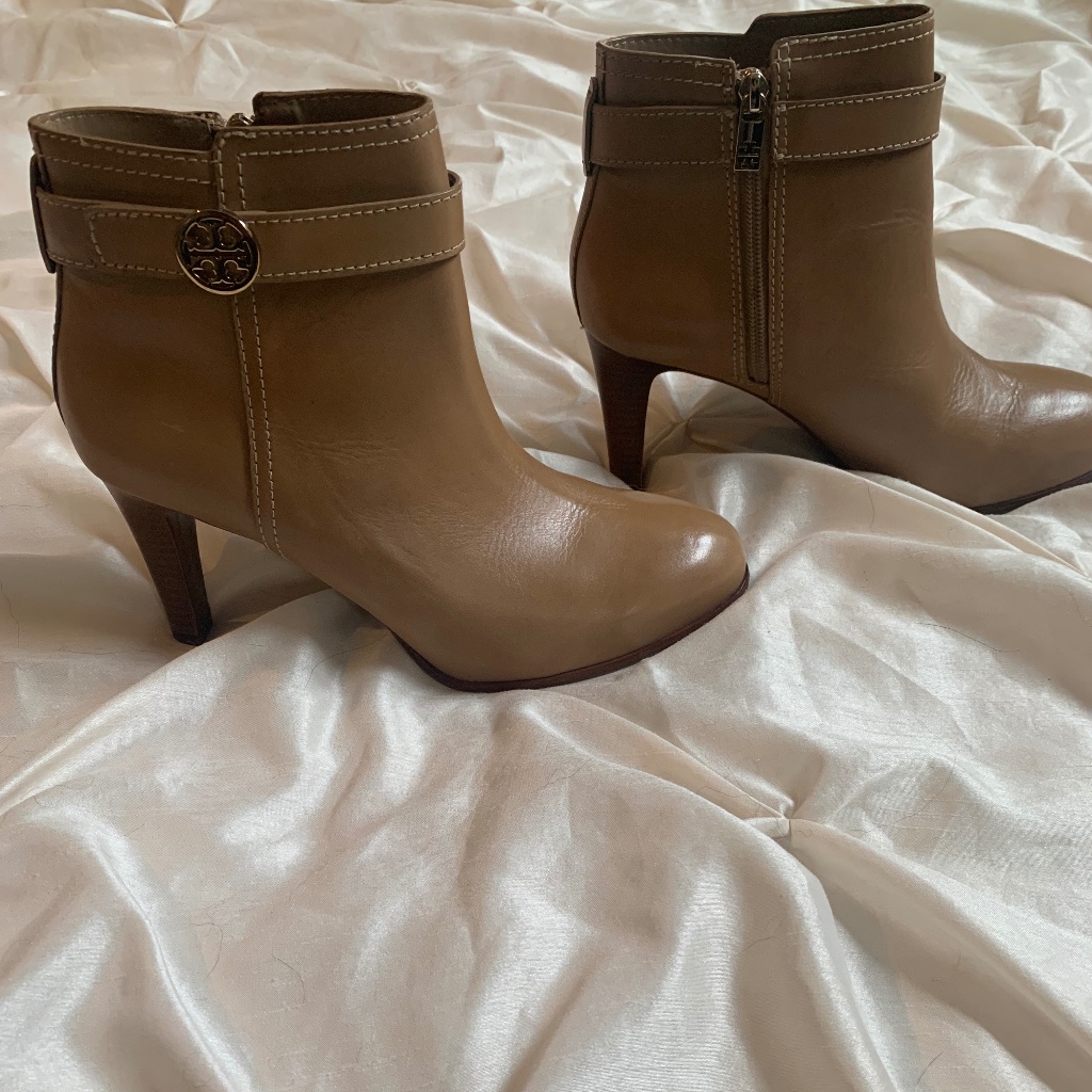 Tory Burch Tan Leather Booties Sz 9m